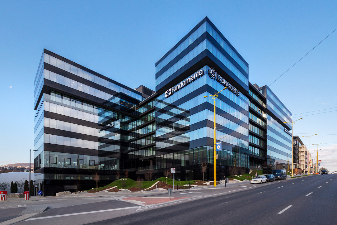 Introduction of the HillSide Office Building 