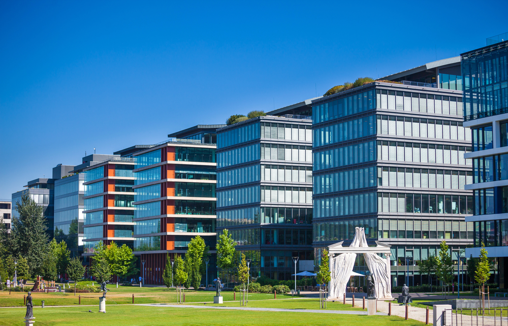 What's the Role of Váci Road Office Corridor in the Hungarian Economy?