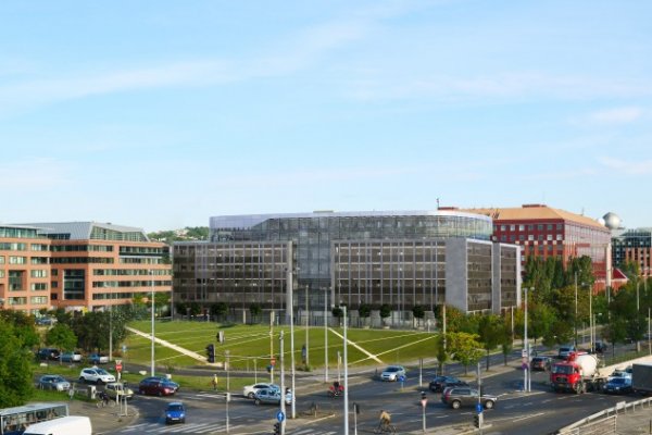 siemens office building in budapest